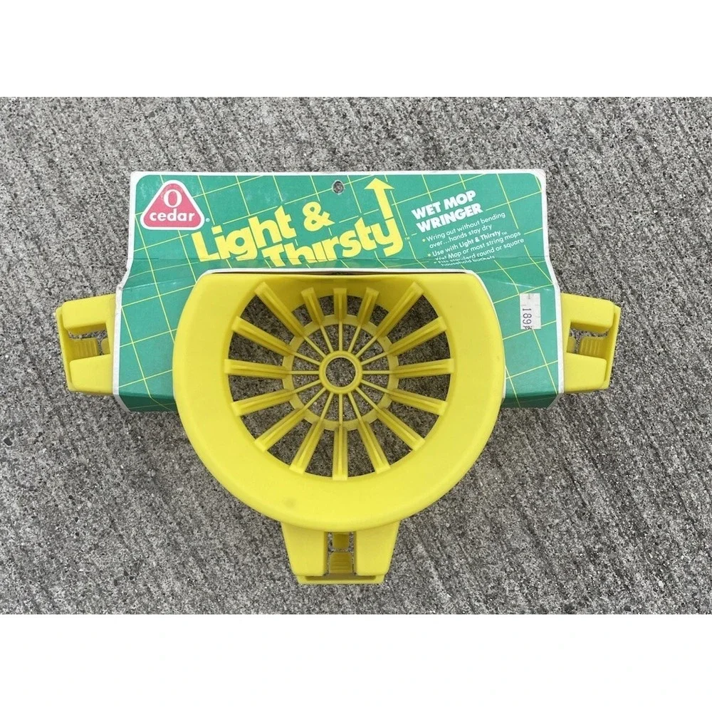 1986 O Cedar Light N' Thirsty Wet Mop Wringer Item Yellow New NOS One Of A Kind